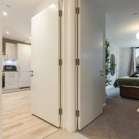 The Artist Apartment *